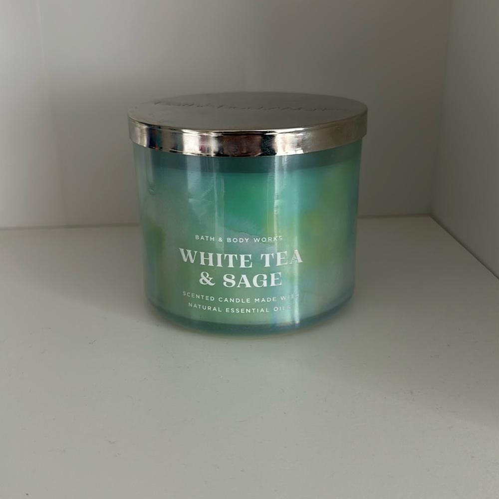NWT Bath & Body Works White Tea and Sage Three- Wick Candle